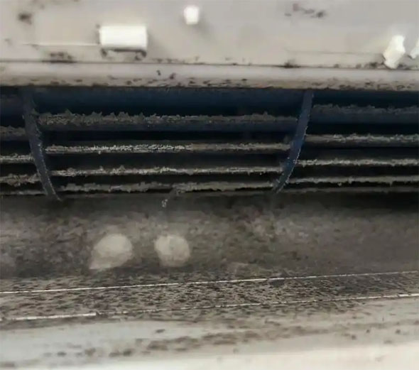 昭阳空调吹的风有股烧焦味是怎么回事